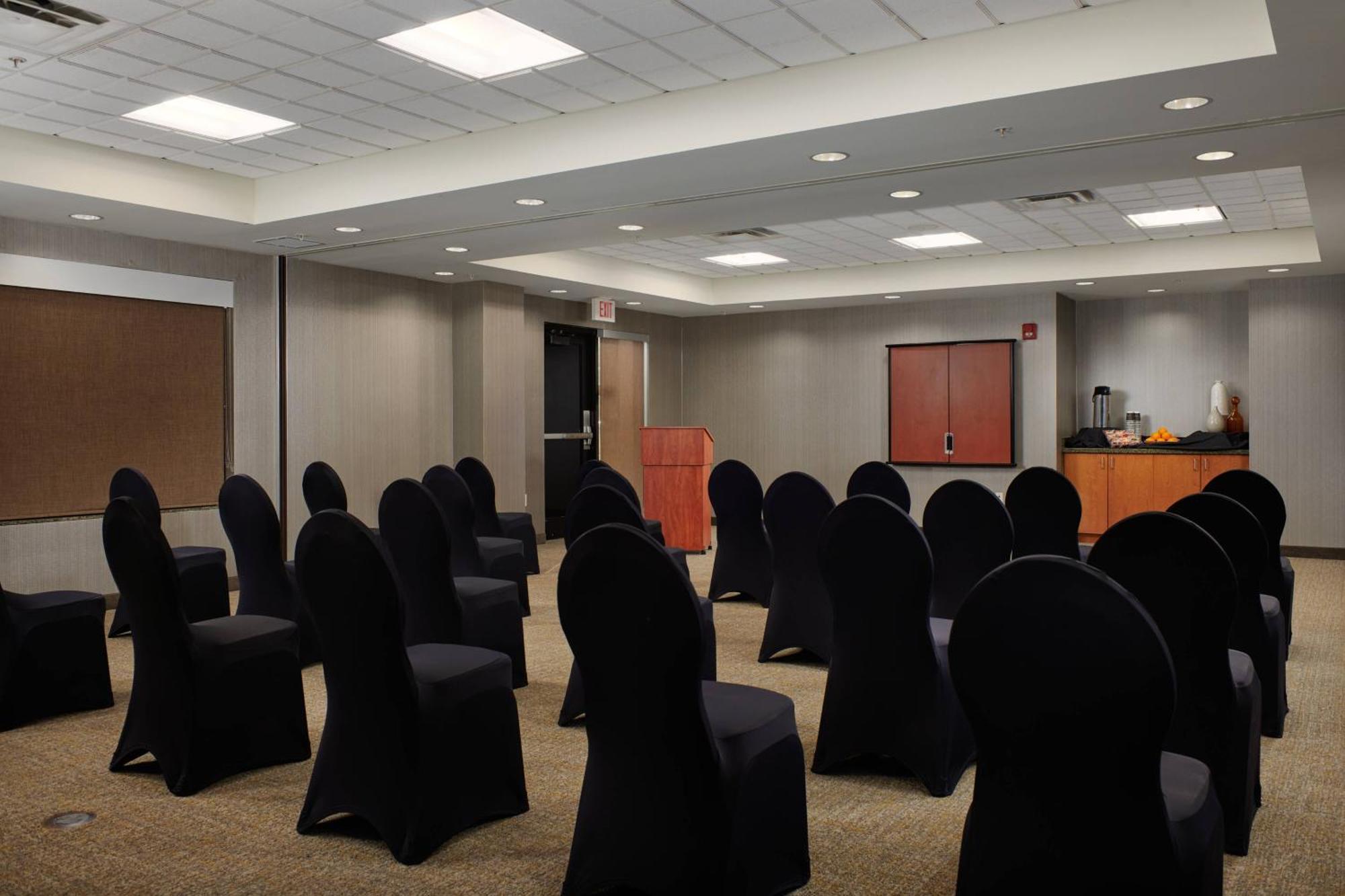 Springhill Suites By Marriott Baton Rouge North / Airport Exterior photo