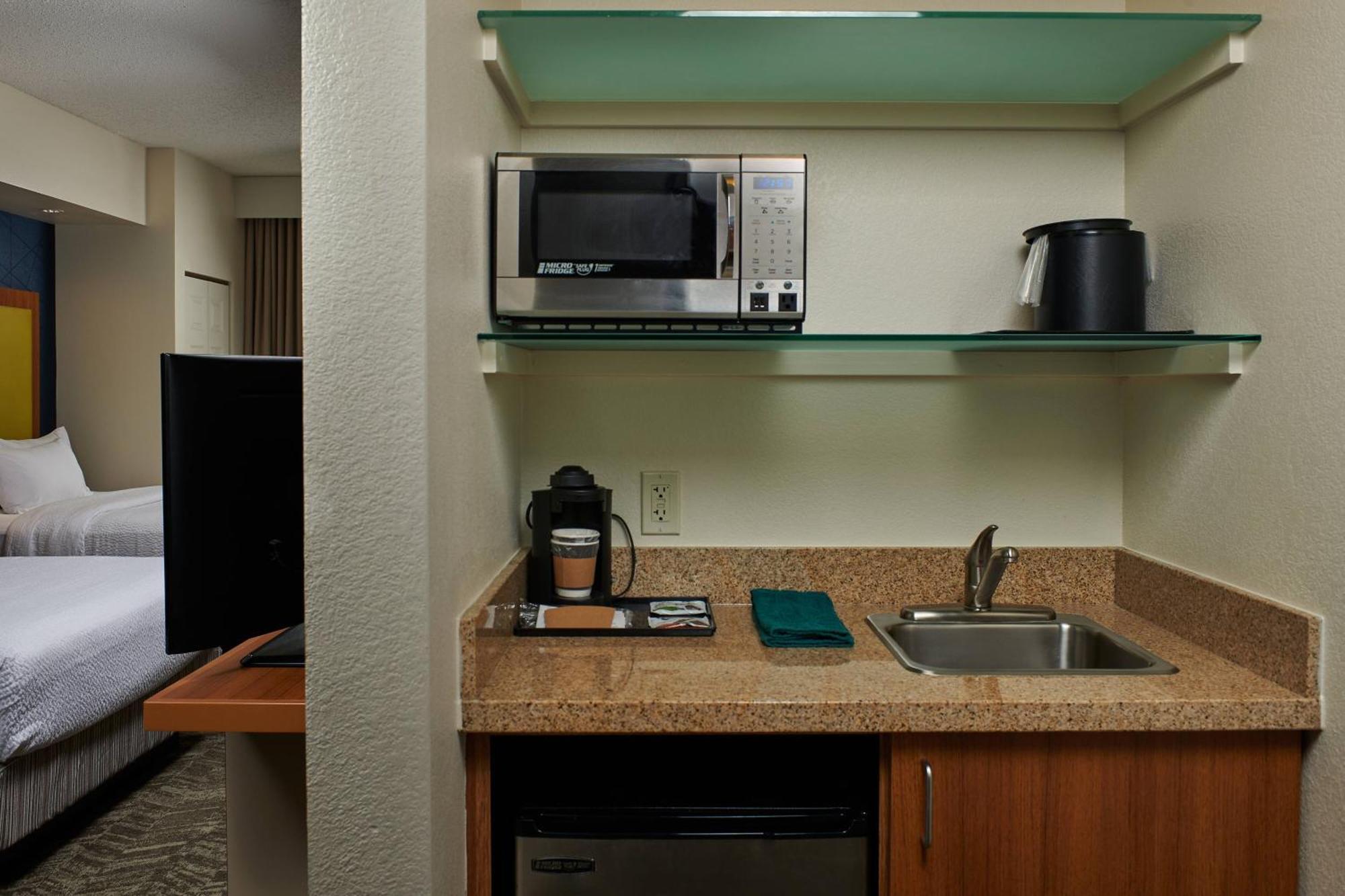 Springhill Suites By Marriott Baton Rouge North / Airport Exterior photo