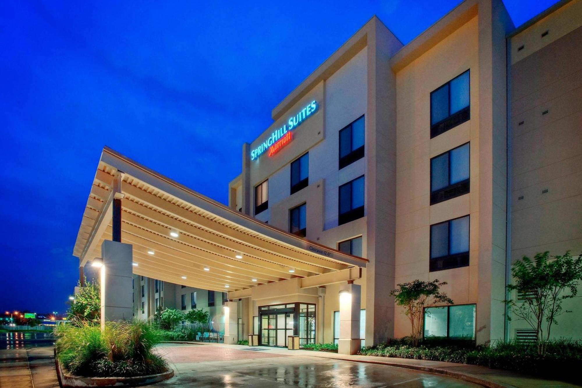 Springhill Suites By Marriott Baton Rouge North / Airport Exterior photo