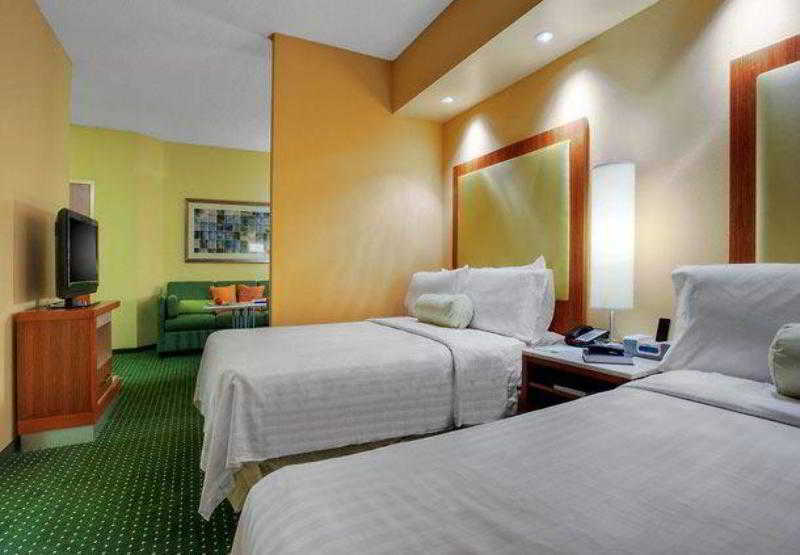 Springhill Suites By Marriott Baton Rouge North / Airport Room photo